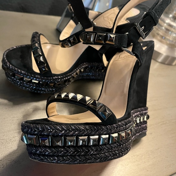 PFF 💐💐💐💐FABULOUS Louboutin ❤️ - Picture 10 of 11